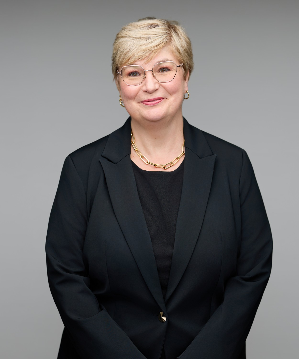 Barrette, Julie